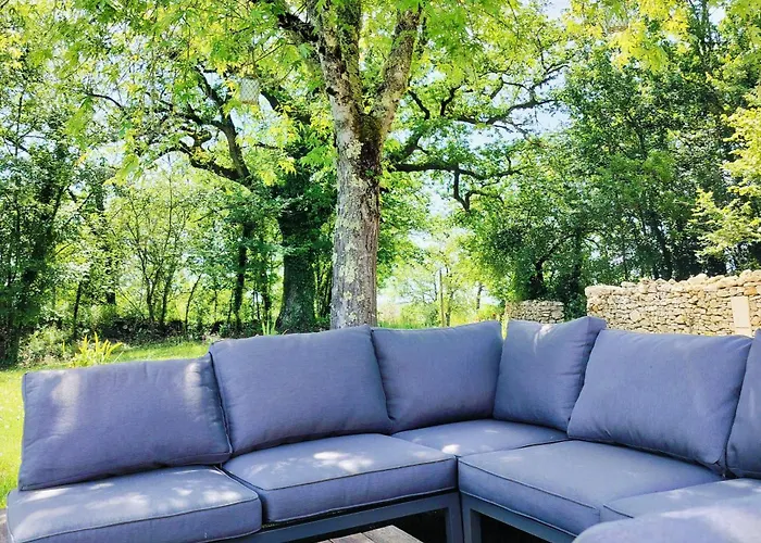 De La Peyre Et Du Causse *